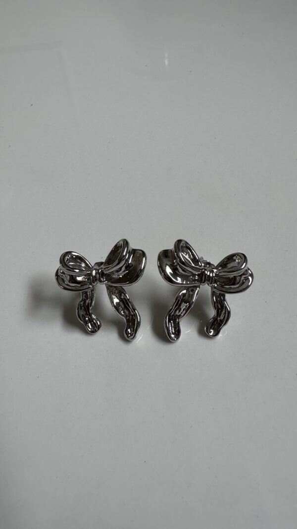 bow earrings