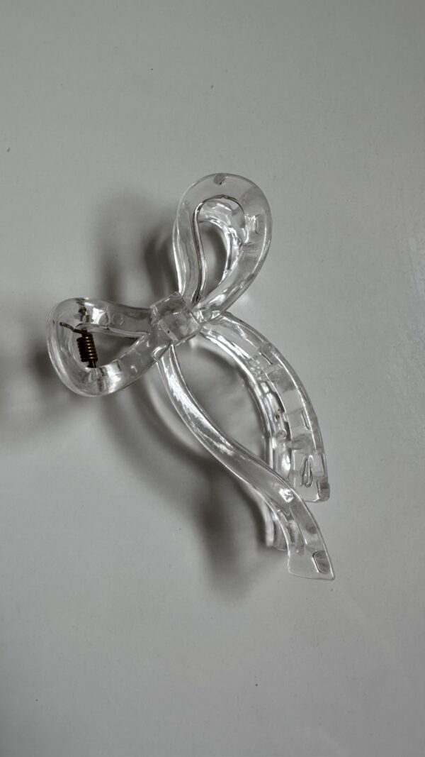 coquette hair clip (medium)