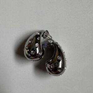 rhina studs
