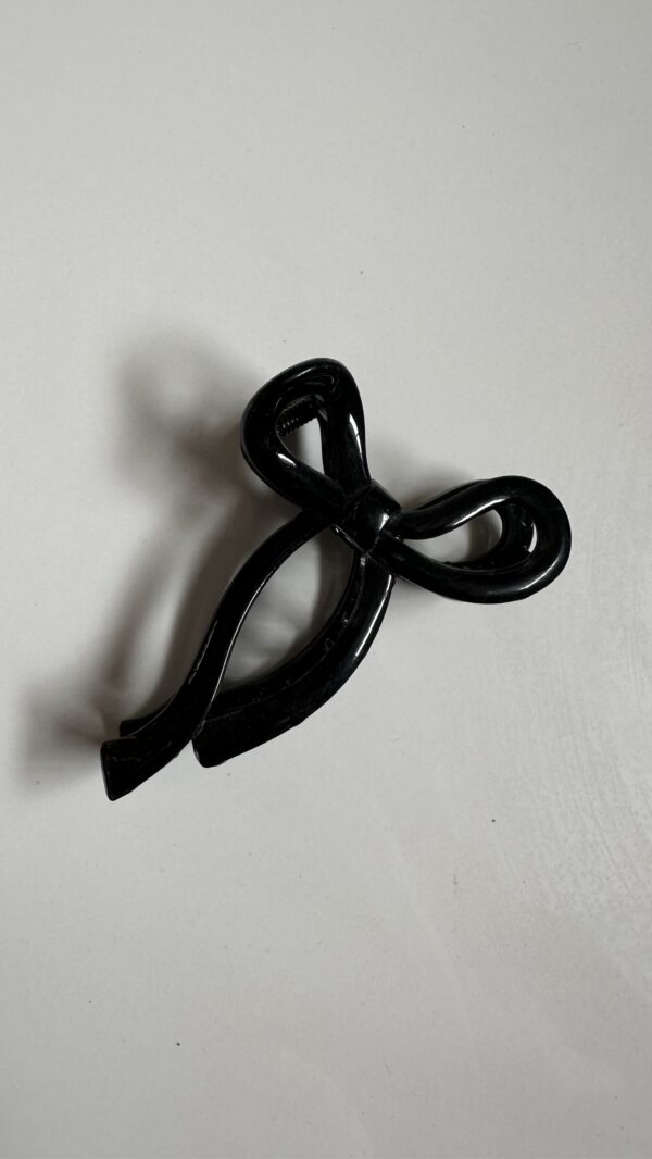 coquette hair clip (medium)